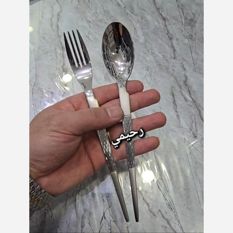 سرویس قاشق و چنگال 24نفره 120پارچه زیبا ساده (( پس کرایه))