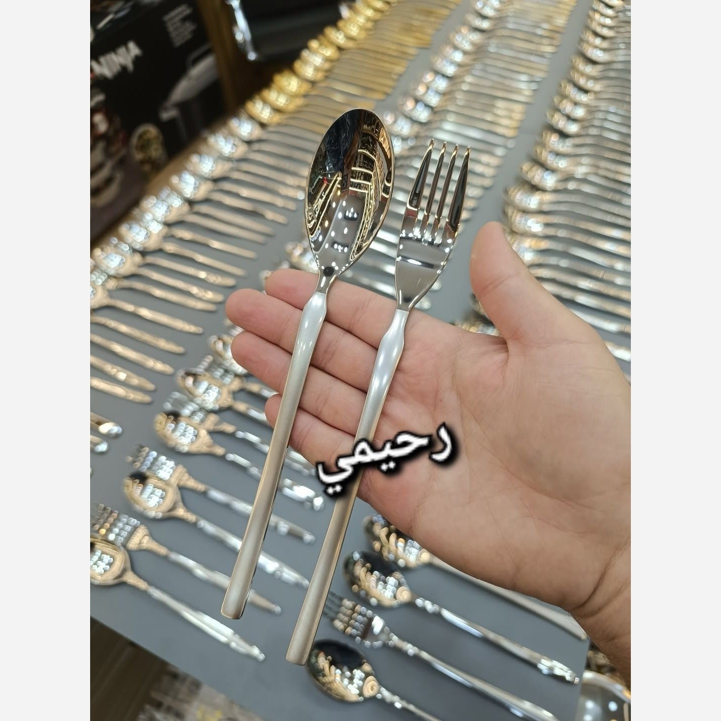 1 سرویس قاشق و چنگال 30نفره 134 پارچه یونیک آلمانی اروپایی نقره ای ساده ( پس کرایه)