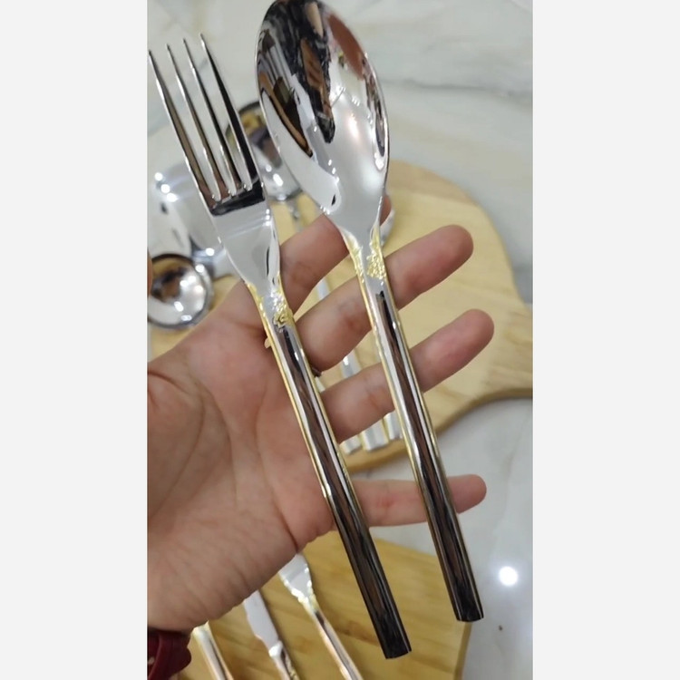 سرویس قاشق وچنگال 24نفره 120 پارچه یونیک دور نوار ( پس کرایه)