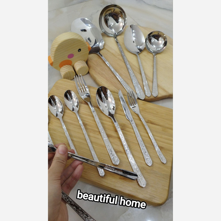 1 سرویس قاشق و چنگال 30نفره 134 پارچه یونیک آلمانی نقره ای ساده ( پس کرایه)