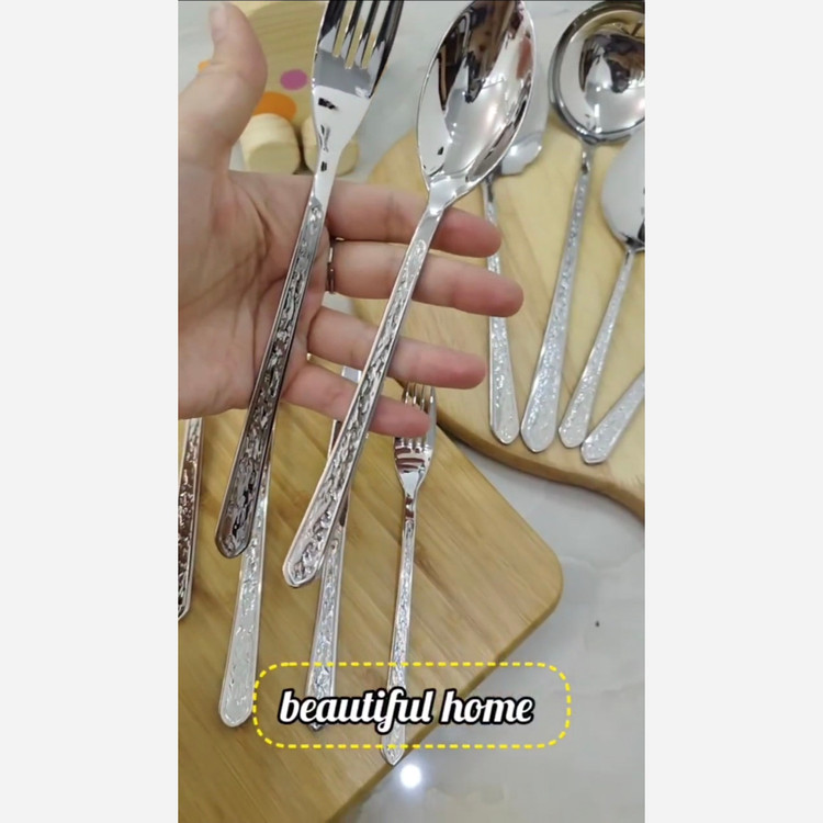 1 سرویس قاشق و چنگال 30نفره 134 پارچه یونیک آلمانی نقره ای ساده ( پس کرایه)