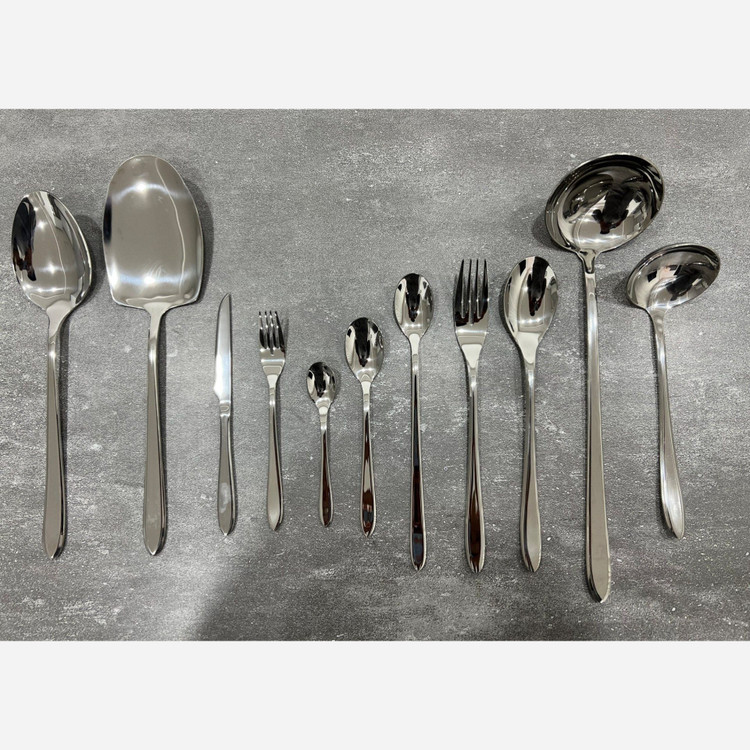 سرویس قاشق و چنگال 24نفره 120 پارچه اروپایی نقره ای ساده ( پس کرایه)