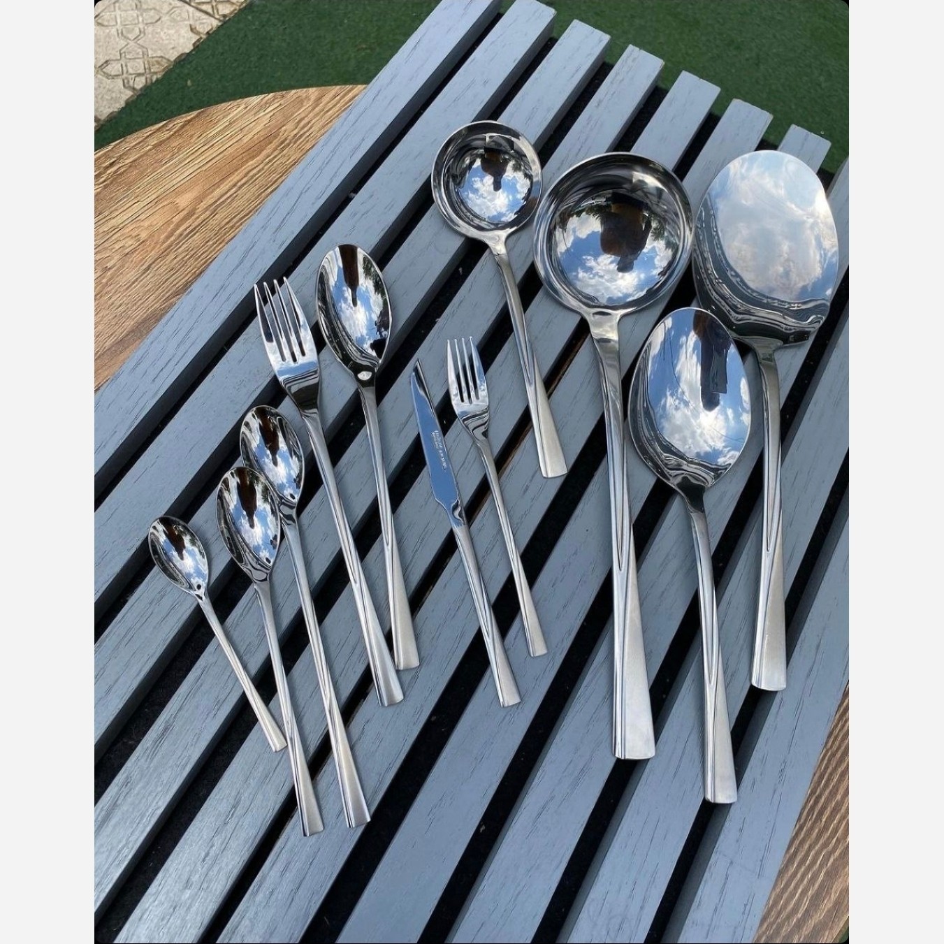 1 سرویس قاشق و چنگال 30نفره 134 پارچه یونیک آلمان نقره ای ساده ( پس کرایه)