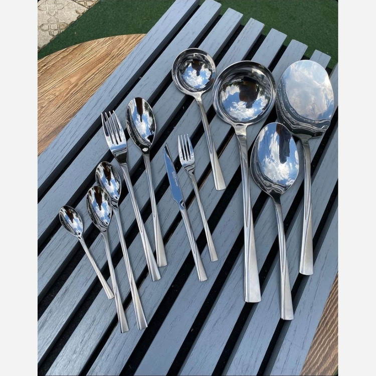 1 سرویس قاشق و چنگال 30نفره 134 پارچه یونیک آلمان نقره ای ساده ( پس کرایه)