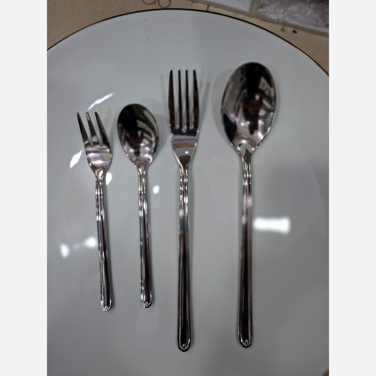 3 طرح سرویس قاشق و چنگال 24 نفره 120 پارچه برند لاکچری ریموند نقره ای جدید