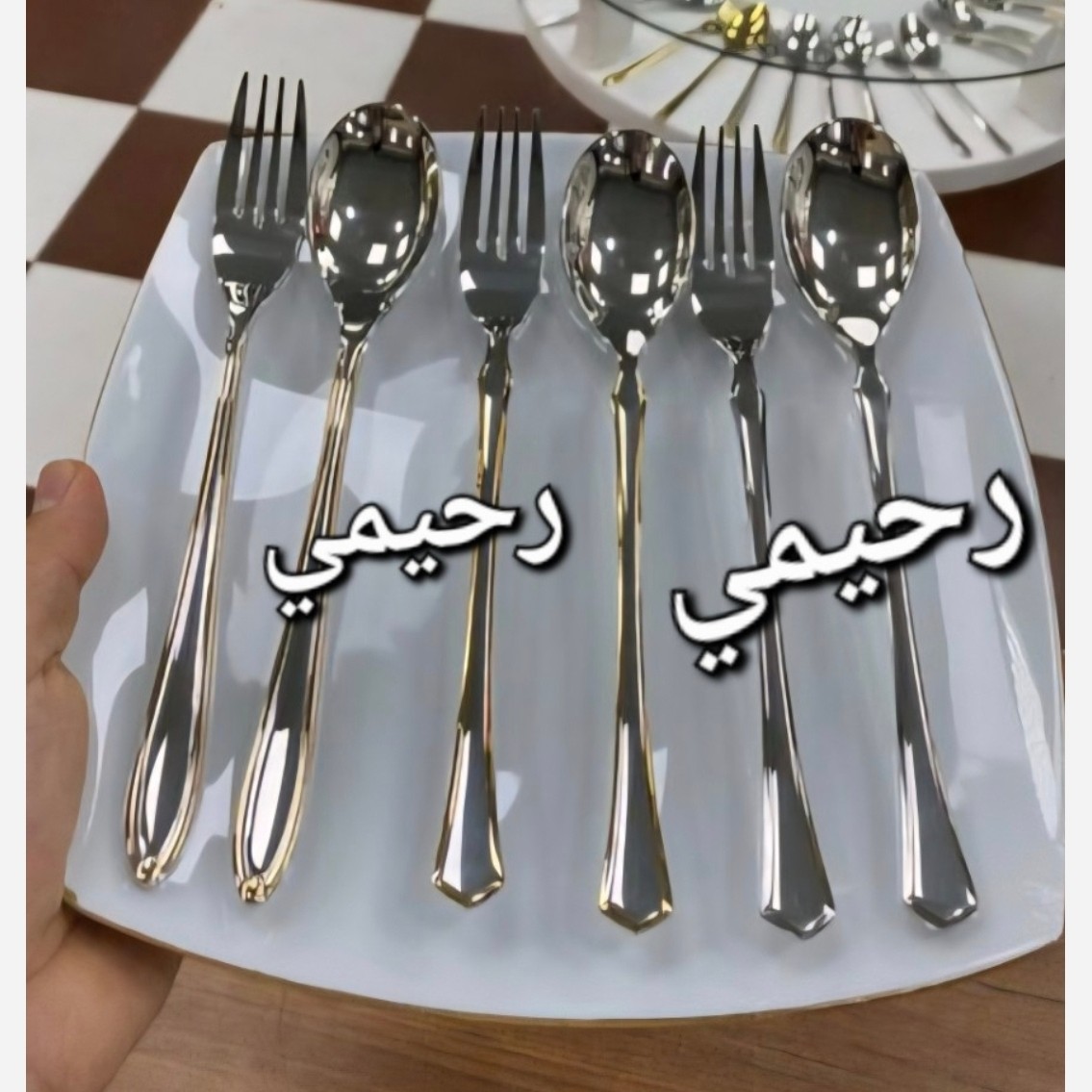 سرویس قاشق و چنگال 24 نفره 120 پارچه یونیک بیچمدان دور نوار طلایی نیمه طلایی