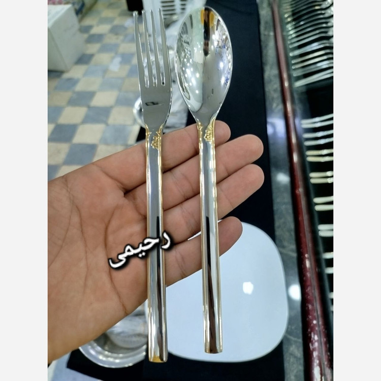 سرویس قاشق و چنگال 24 نفره 120پارچه یونیک نیمه طلایی( هزینه ارسال درب منزل ) جدید