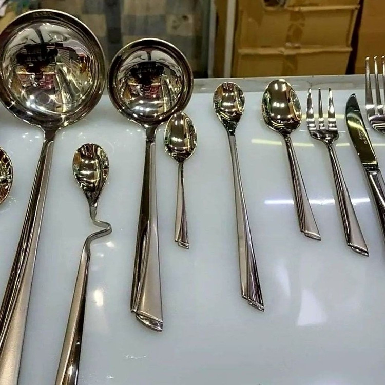 سرویس قاشق و چنگال 18نفره 81پارچه یونیک اصلی بدون چمدون ناخنی