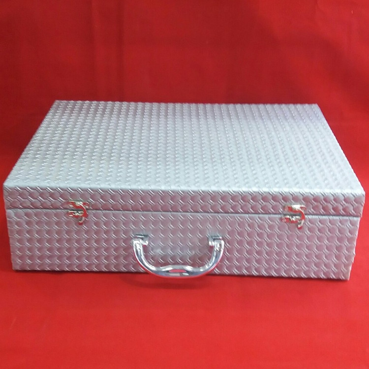چمدون قاشق و چنگال یا کیف قاشق و چنگال 2رنگ نقره ای و سفید چمدان قاشق و چنگال (پس کرایه)