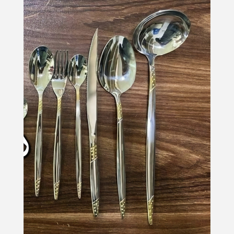 سرویس قاشق و چنگال 24 نفره 120 پارچه نیمه طلایی بی چمدون قاشق توت فرنگی